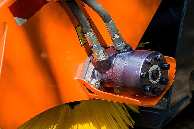 Moderntech TOP-AGRO Kehrmaschine mit Schaufel 2m KMS20