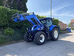 New Holland Agriculture USED New Holland T7.225 Tractor C/W NH Front Loader For Sale
