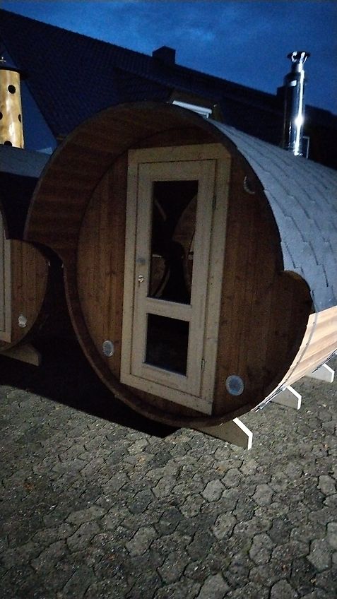 Pausenhütte Mobilheim Eventhütte Ruheraum Mitarbeiterunterkunft Praktikantenunterkunft Gästehütte Kinderhütte Notunterkunft Warteraum Liegehütte Fertighaus Mobilheim Notunterkunft Besprechungshütte Büro Saunahütte Saunafass