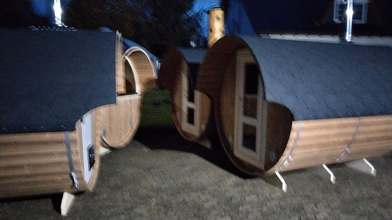Pausenhütte Mobilheim Eventhütte Ruheraum Mitarbeiterunterkunft Praktikantenunterkunft Gästehütte Kinderhütte Notunterkunft Warteraum Liegehütte Fertighaus Mobilheim Notunterkunft Besprechungshütte Büro Saunahütte Saunafass