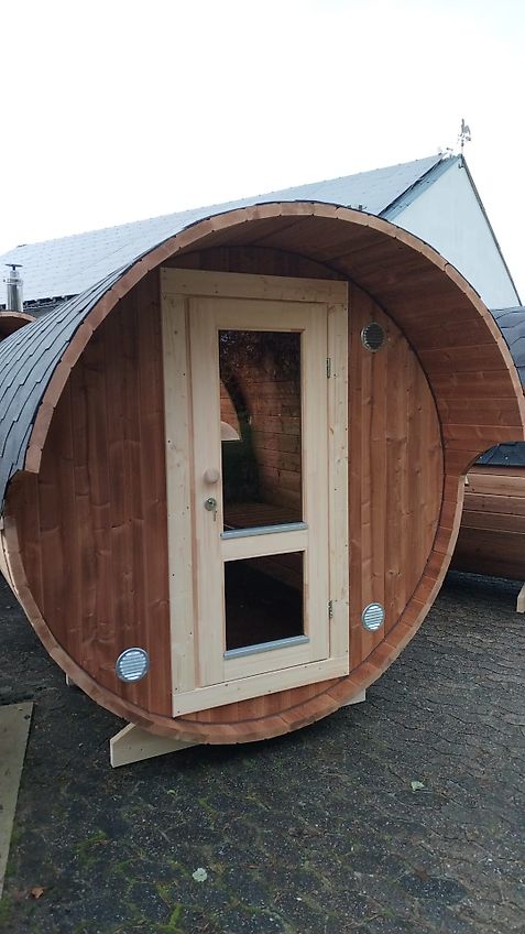 Pausenhütte Mobilheim Eventhütte Ruheraum Mitarbeiterunterkunft Praktikantenunterkunft Gästehütte Kinderhütte Notunterkunft Warteraum Liegehütte Fertighaus Mobilheim Notunterkunft Besprechungshütte Büro Saunahütte Saunafass