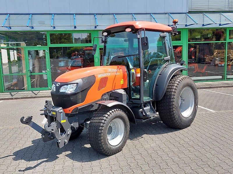 Kubota M5-072 Narrow