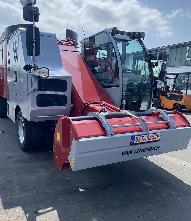 BvL Selbstfahrer Futtermischwagen V-MIX Drive Maximus Plus 15-1S 2.0