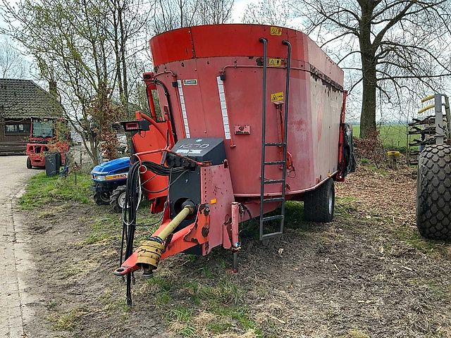 Kuhn EUV270