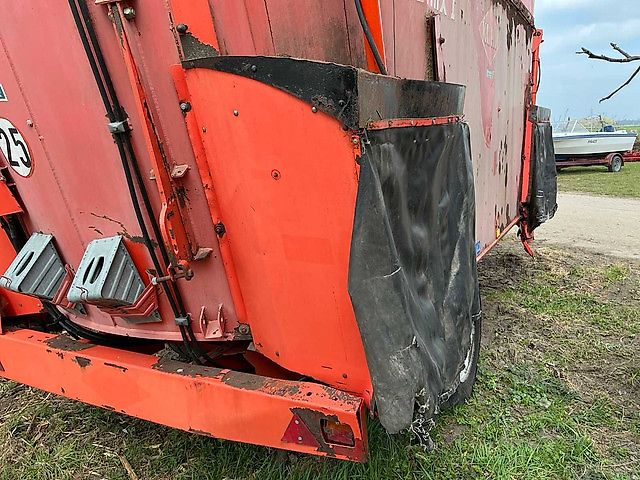 Kuhn EUV270