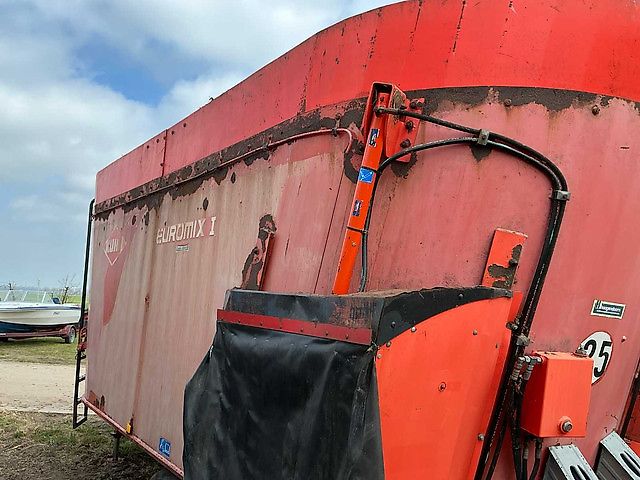 Kuhn EUV270