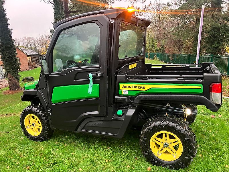 John Deere XUV865M Gator