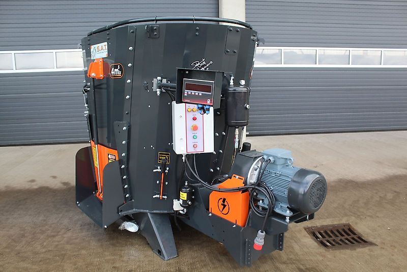 Burkon Futtermischer-4,0m³-Elektromotor-Neumaschine