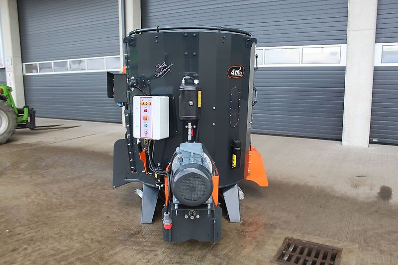 Burkon Futtermischer-4,0m³-Elektromotor-Neumaschine