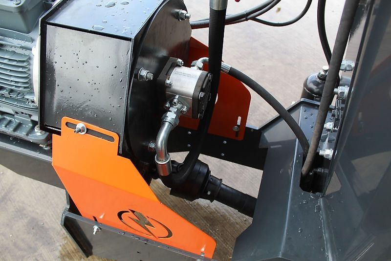 Burkon Futtermischer-4,0m³-Elektromotor-Neumaschine