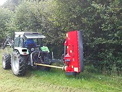 Omarv Böschungsmulcher Seitenmulcher Schlegelmulcher Mulcher