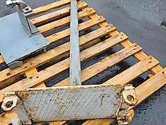 PIENKUORMAAJAVARUSTEET NOSTOPUOMI(JATKEELLA)