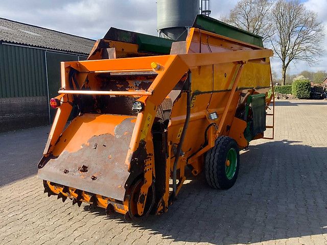 Unifeed TF5.12D