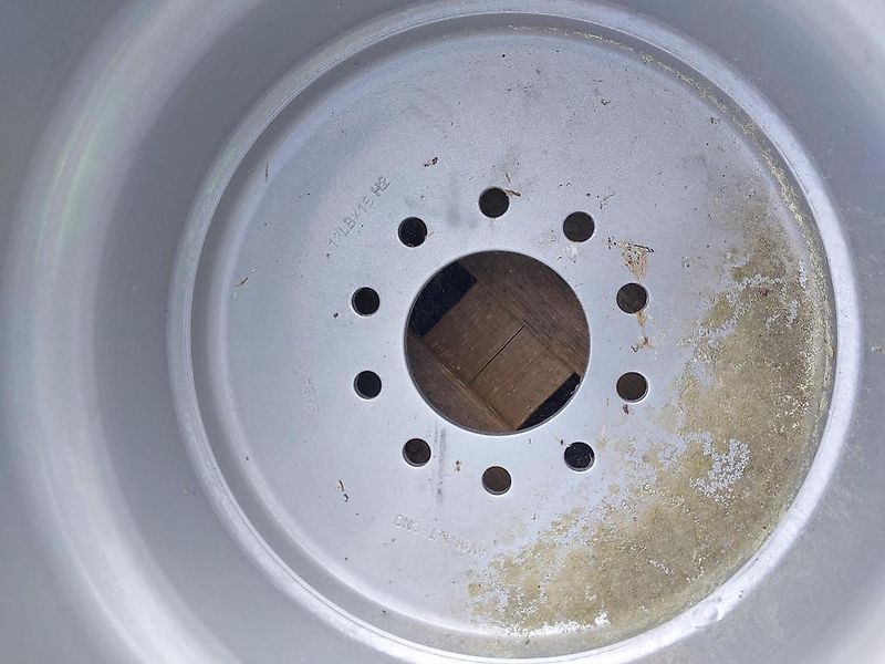 PIENKUORMAAJAVARUSTEET RENGASSARJAN 31X15,5-15