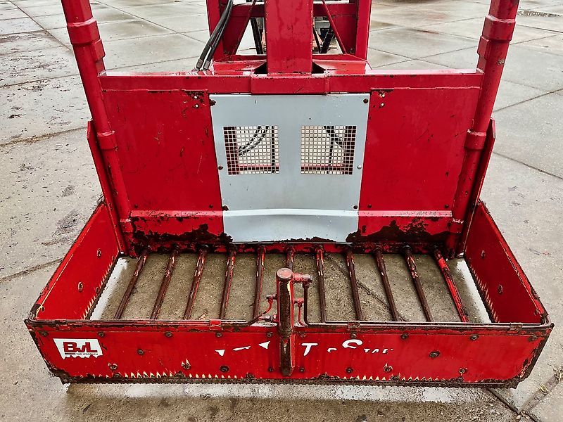 BvL TOPSTAR 170 KUILSNIJDER MET HEFMAST