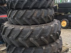 Fendt Trelleborg 480/70R42 + 14.9R30