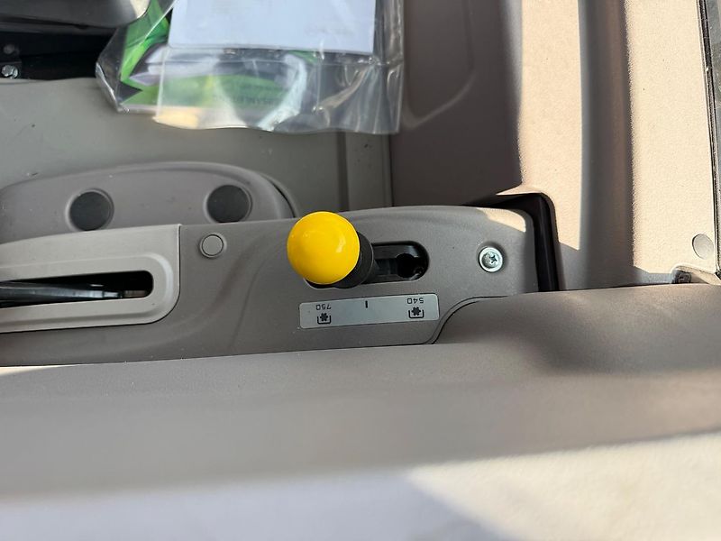 Deutz-Fahr 5075 Keyline GS + Stoll lader