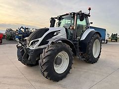 Valtra T175
