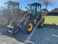 JCB 409