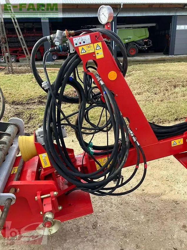 Kverneland düngertank saatguttank