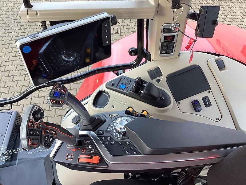 Massey Ferguson 6S.180 Dyna-VT EXCLUSIVE