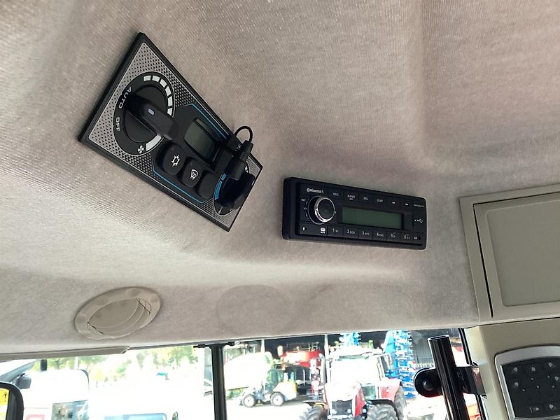 Massey Ferguson 6S.180 Dyna-VT EXCLUSIVE