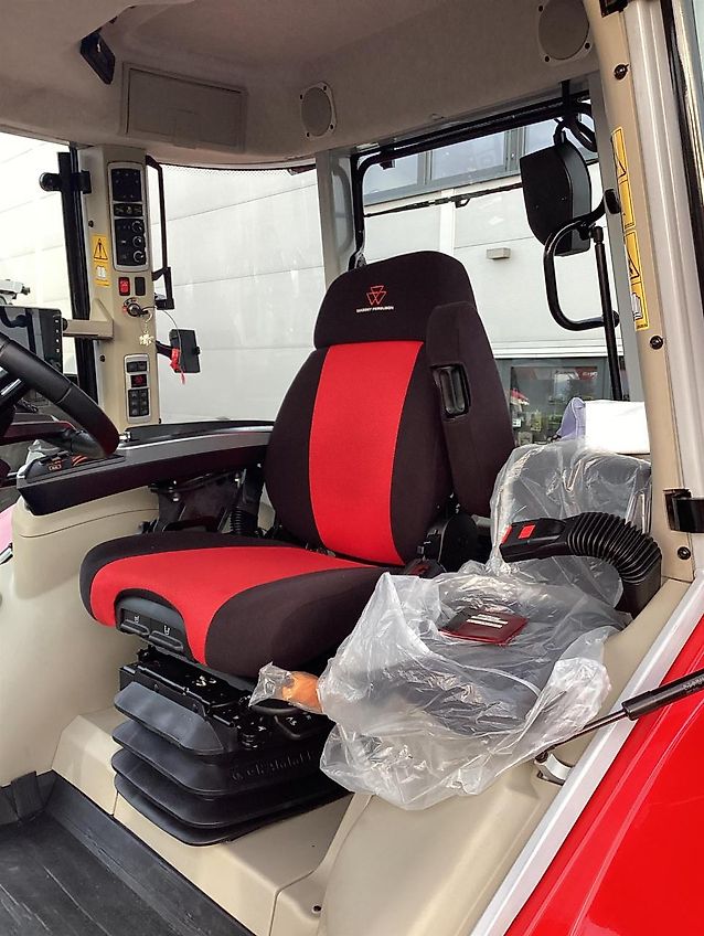 Massey Ferguson 6S.180 Dyna-VT EXCLUSIVE