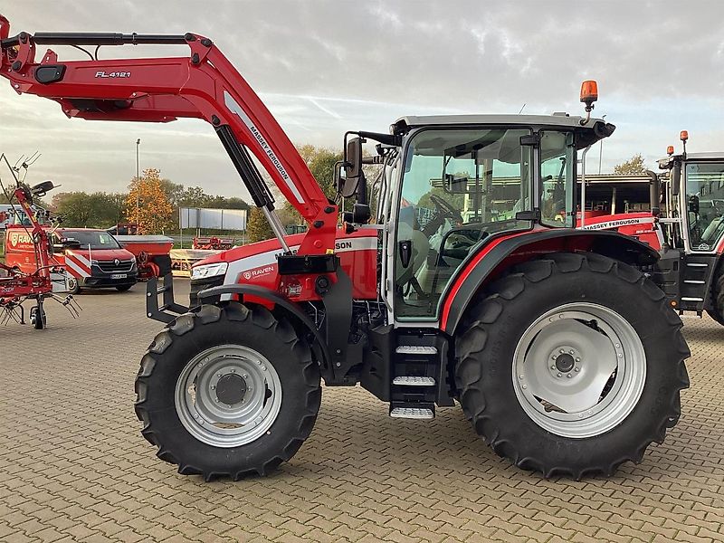 Massey Ferguson 5M.145 F Cab Dyna-4
