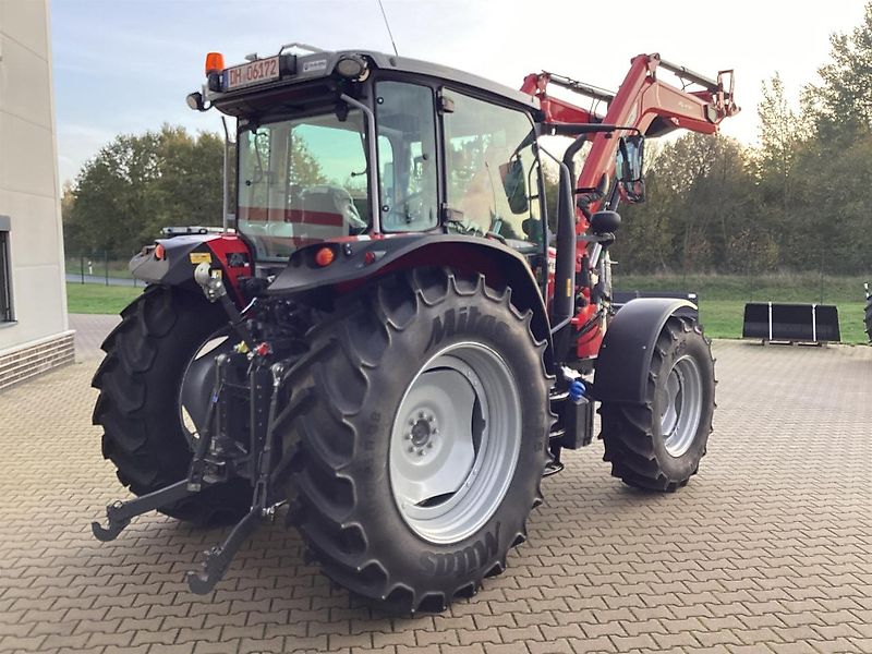 Massey Ferguson 5M.145 F Cab Dyna-4