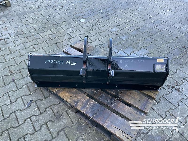 GRABENRÄUMLÖFFEL 1,20 M