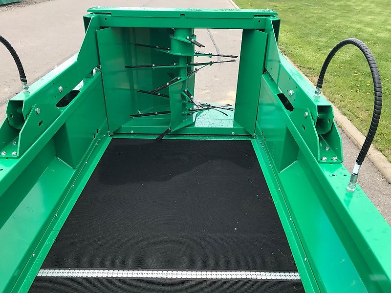 Spread-a-Bale MINI ST 100