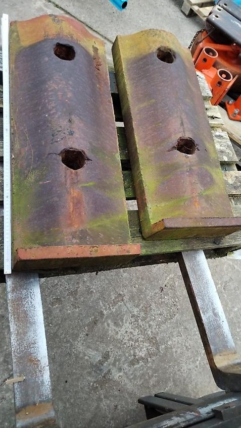 Amazone Howard Stützräder 500 mm mit Flanschplatte Stützräder mit Halterungen Befstigungsmaterial zur exaktren Tiefenführung von Stützrädern geschraubter Grubberstil passen für Howard Grubber Ballastplatten Koffergewichte