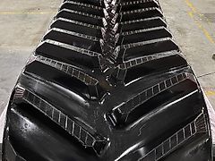 Westtrack John Deere 8RT 762mm rubber tracks