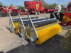 Whites Bucket Brush
