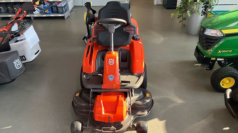 Husqvarna R 214TC