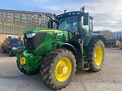John Deere 6215R