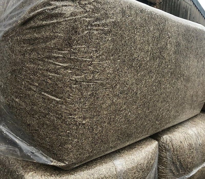 Leinstroh Flachs Einstreu Klein-und Großtiere Pferde Hasen usw.