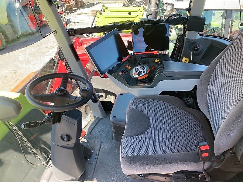 Claas XERION 5000 TRAC TS