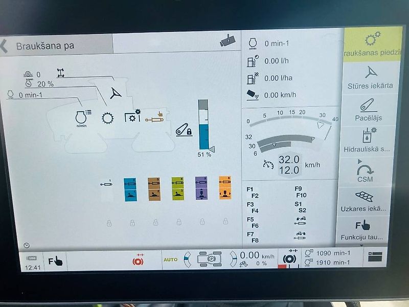 Claas XERION 5000 TRAC TS