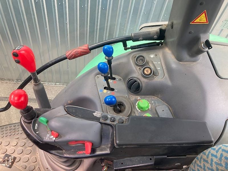 Deutz-Fahr AGROTRON 260