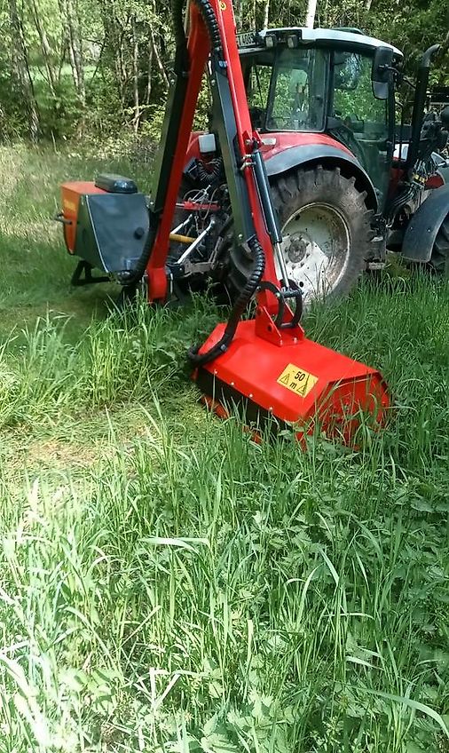 Omarv Böschungsmulcher Auslegemulcher Schlegelmulcher Mulcher