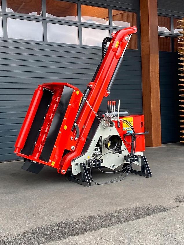 Omarv Böschungsmulcher Auslegemulcher Schlegelmulcher Mulcher