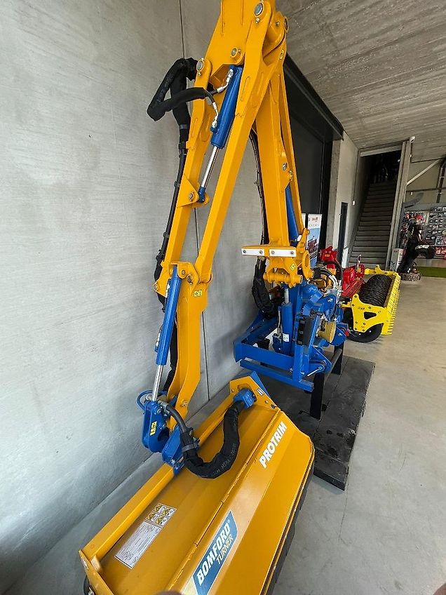 Bomford Arm-maaier KESTREL Evo S VFA ± PROTRIM Klepelmaaier 1.2m