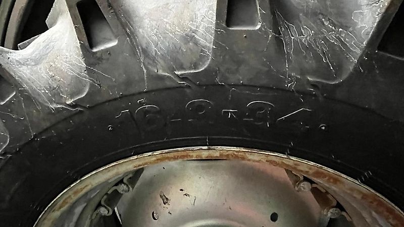 Massey Ferguson 365-4 TURBO