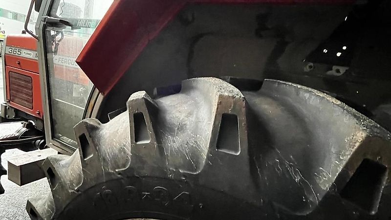 Massey Ferguson 365-4 TURBO