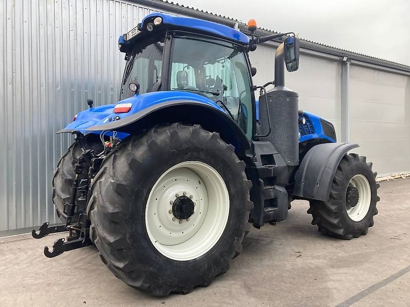 New Holland T 8.320 AC