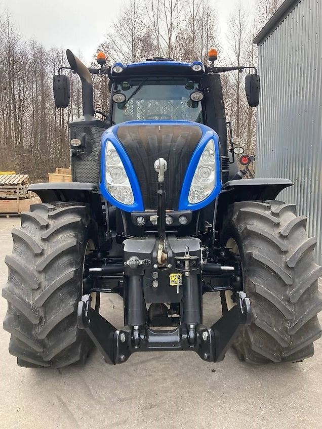 New Holland T 8.320 AC