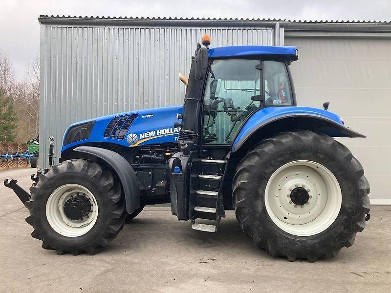 New Holland T 8.320 AC