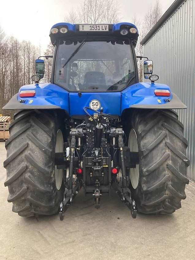 New Holland T 8.320 AC