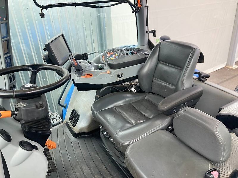 New Holland T 8.320 AC